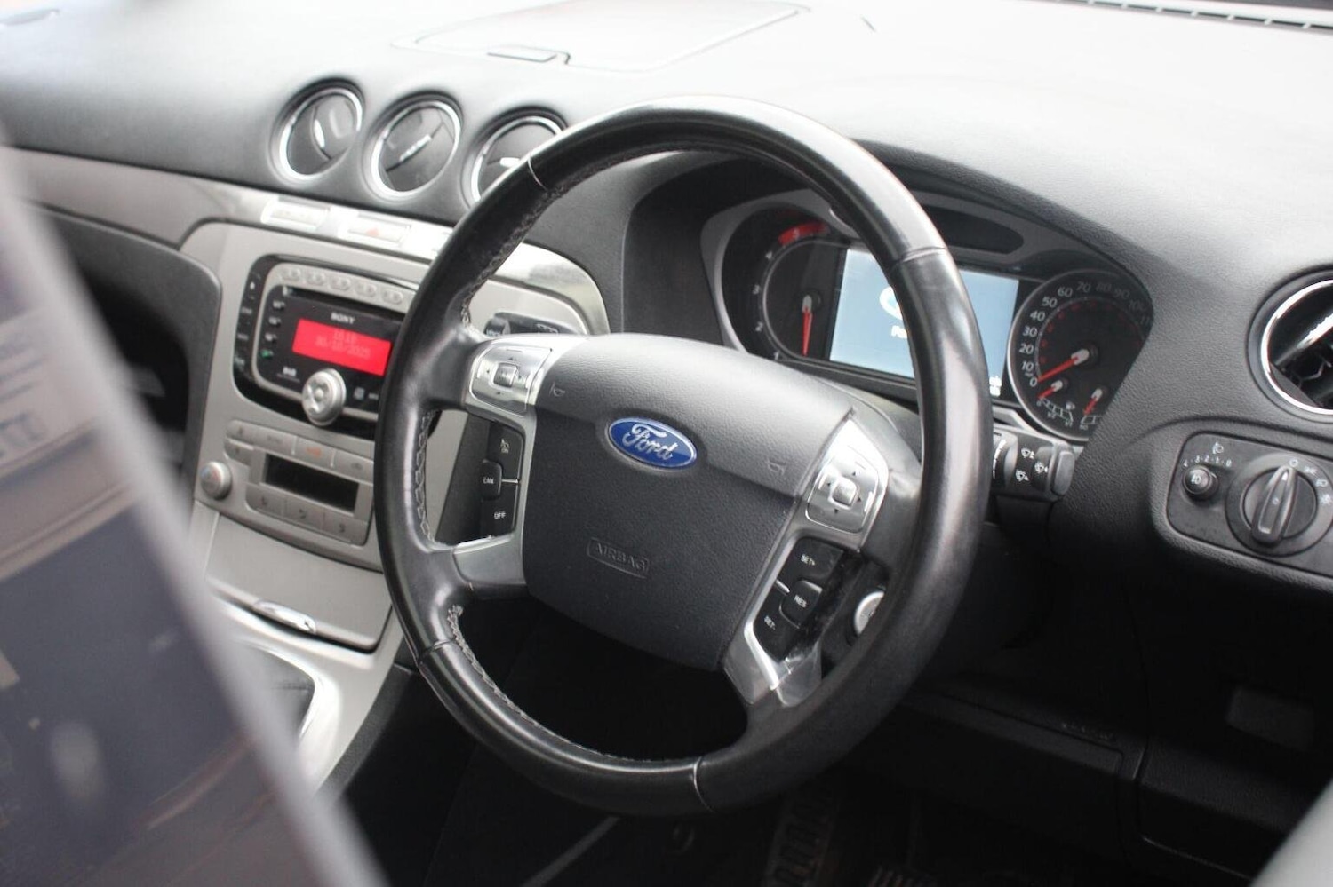 Used Ford S-Max 2009 for sale - 76418373: Photo 17