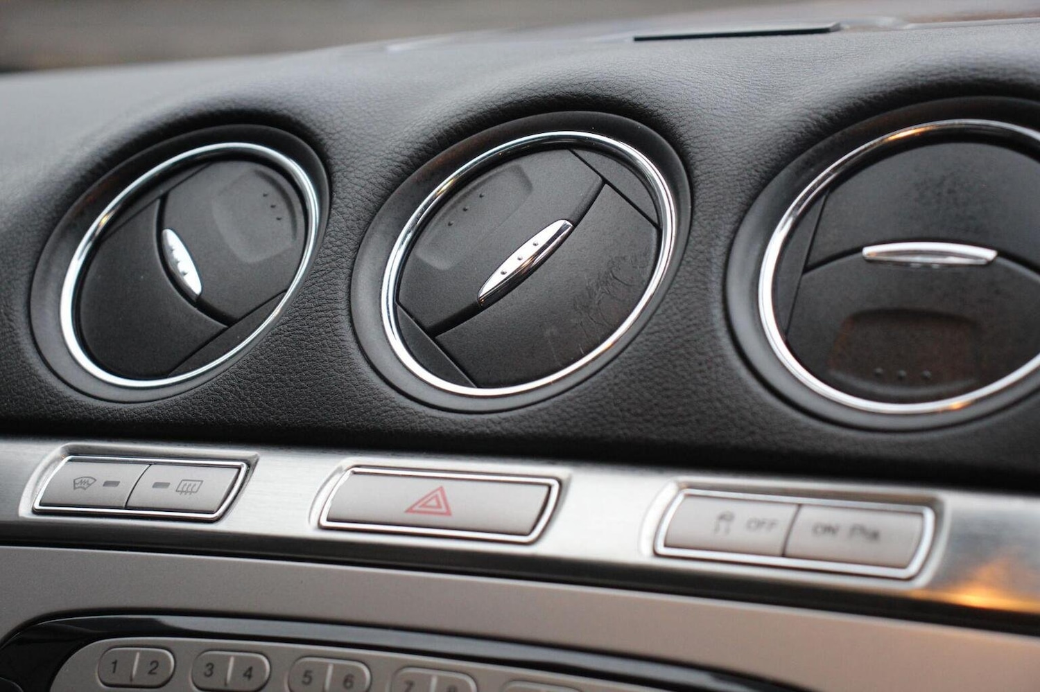 Used Ford S-Max 2009 for sale - 76418373: Photo 26