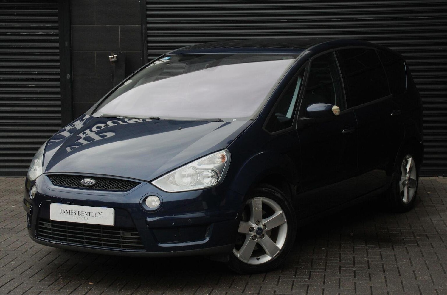 Used Ford S-Max 2009 for sale - 76418373: Photo 3