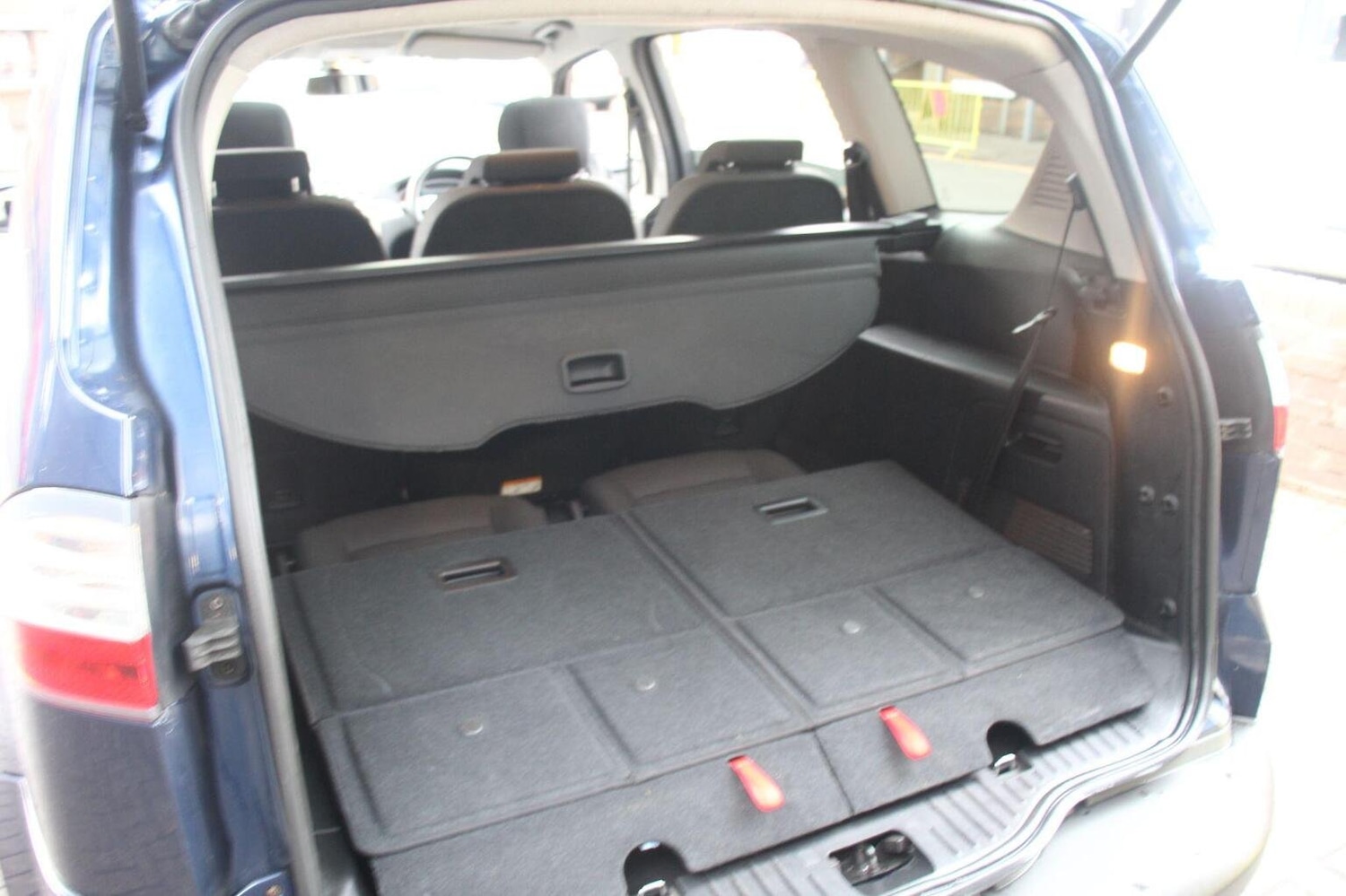 Used Ford S-Max 2009 for sale - 76418373: Photo 42