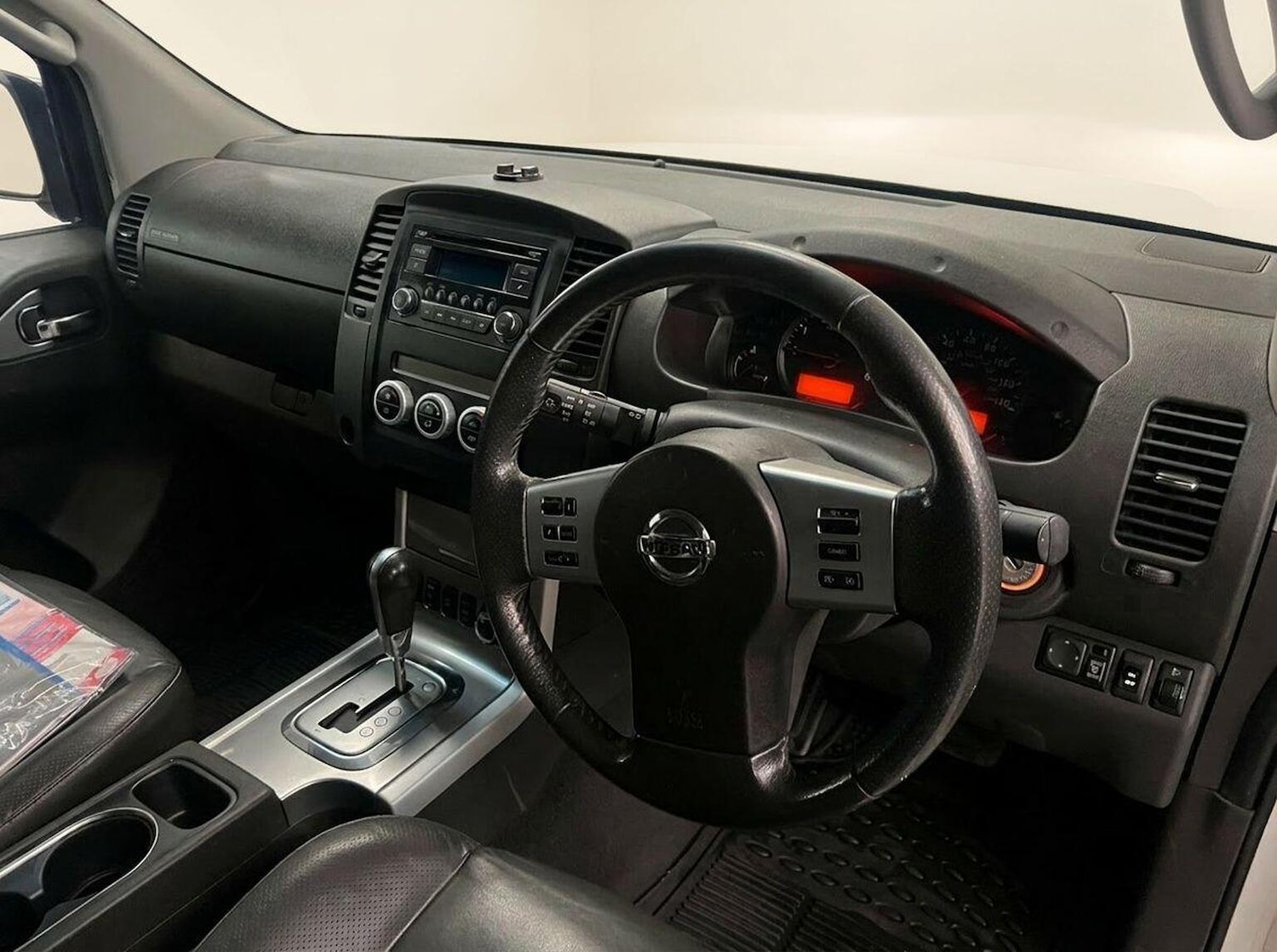 Used Nissan Navara 2013 for sale - 77844978: Photo 8