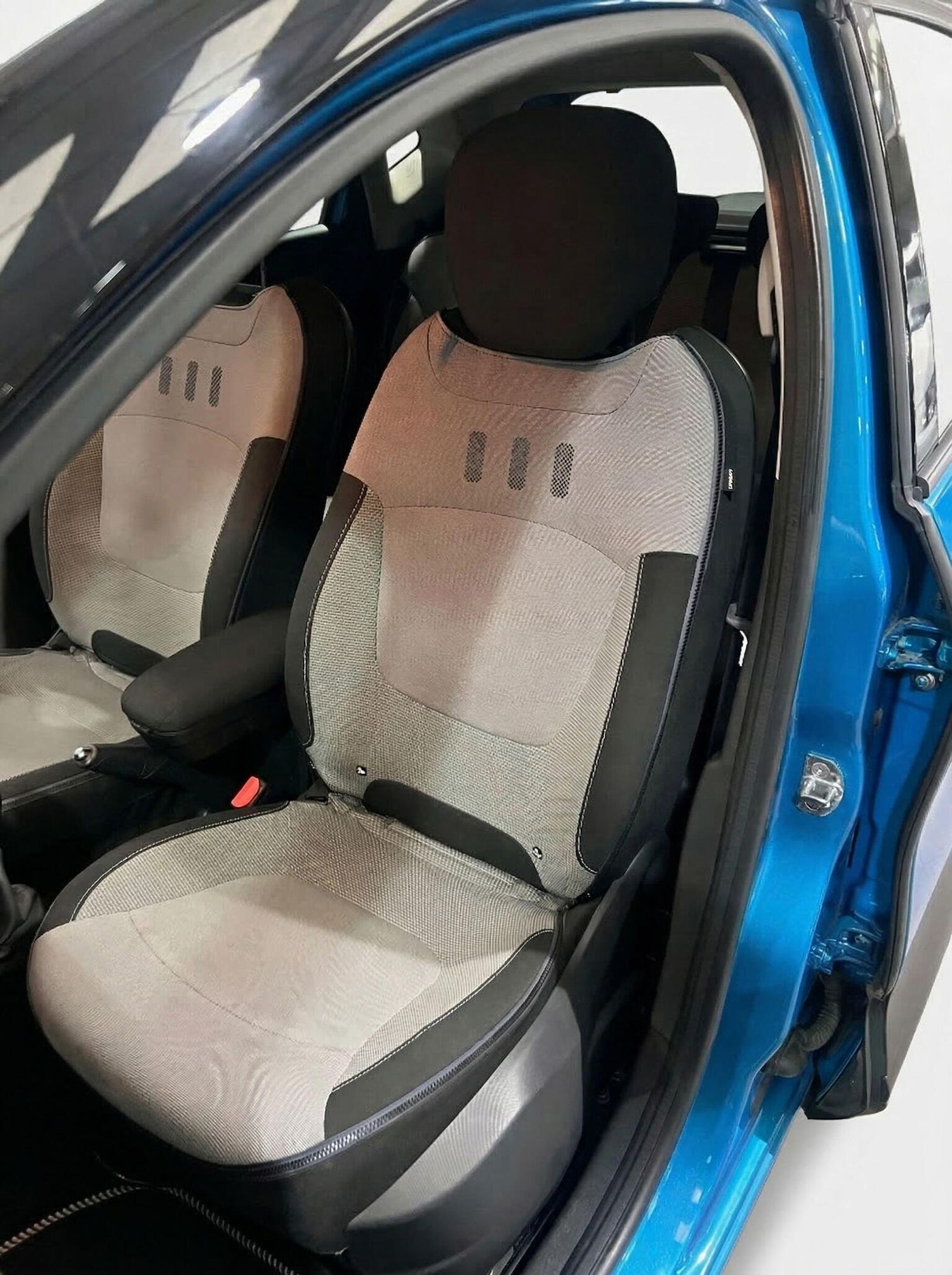 Used Renault Captur 2014 for sale - 77844979: Photo 11