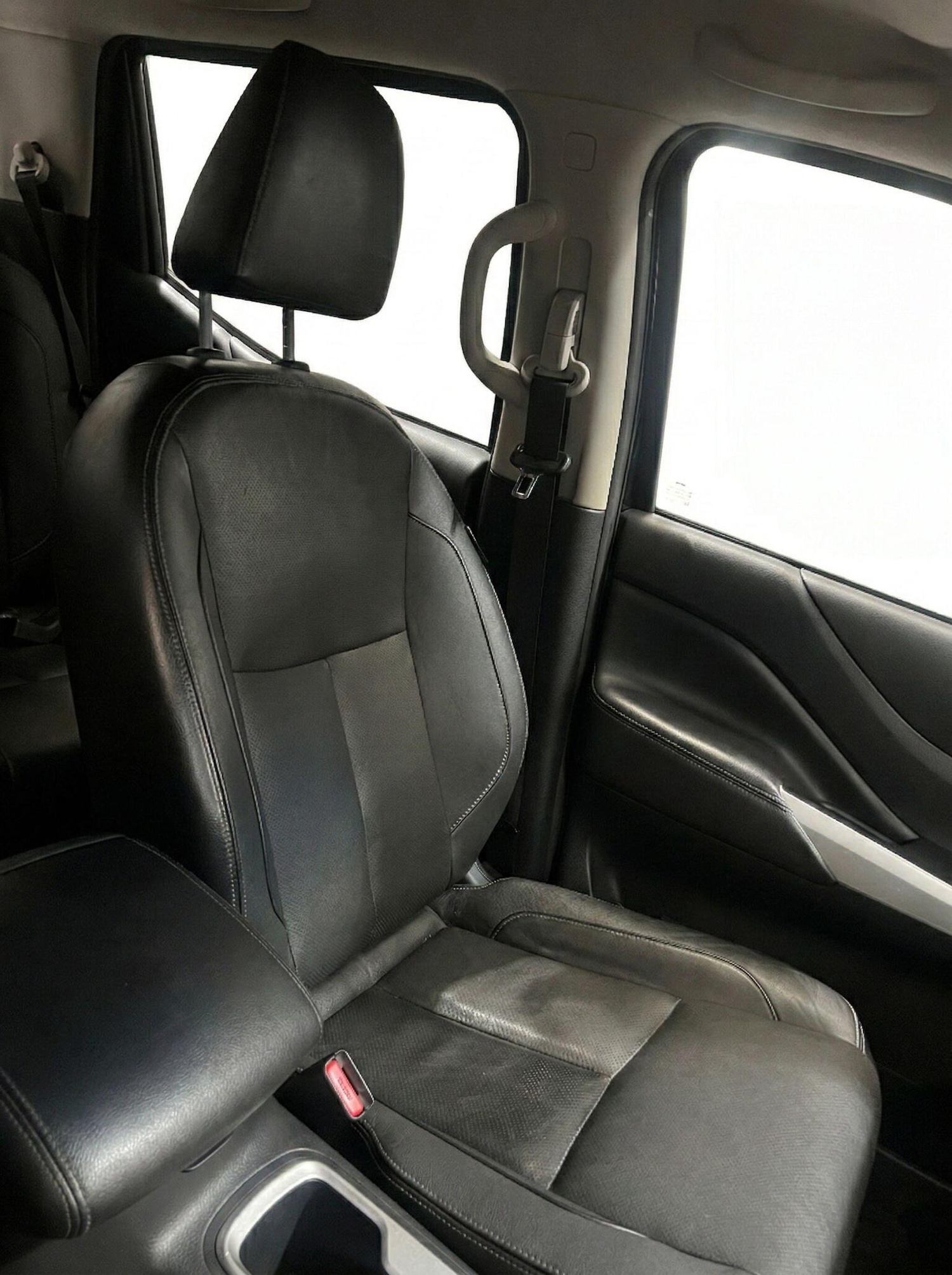 Used Nissan Navara 2017 for sale - 77742865: Photo 12