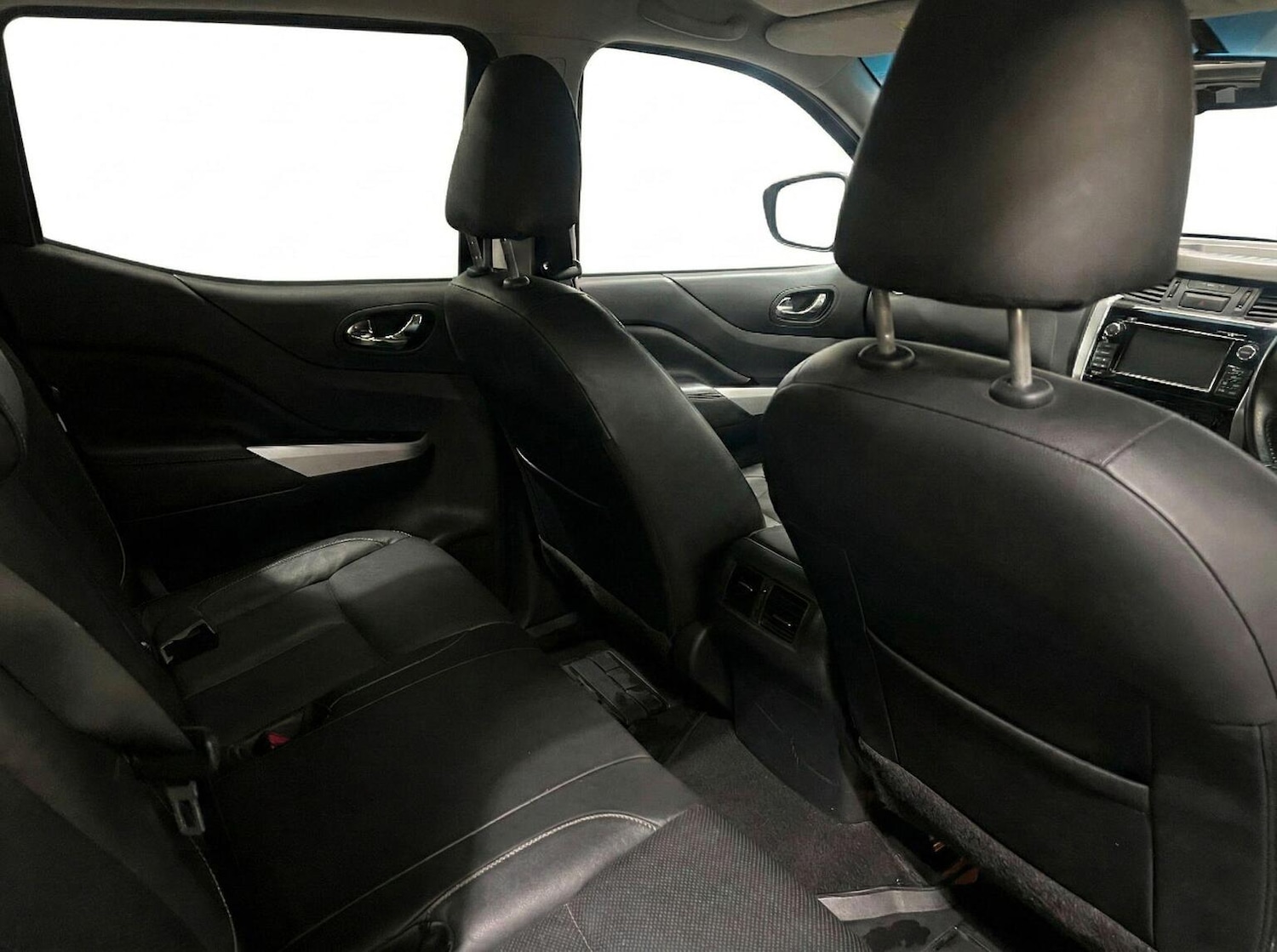 Used Nissan Navara 2017 for sale - 77742865: Photo 14