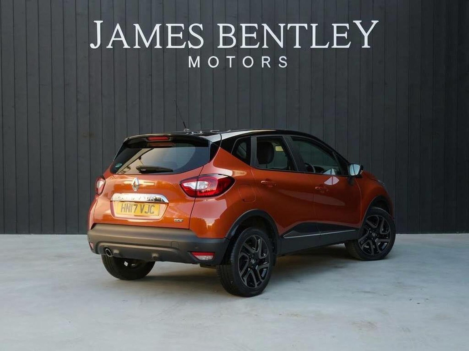 Used Renault Captur 2017 for sale - 77329204: Photo 8