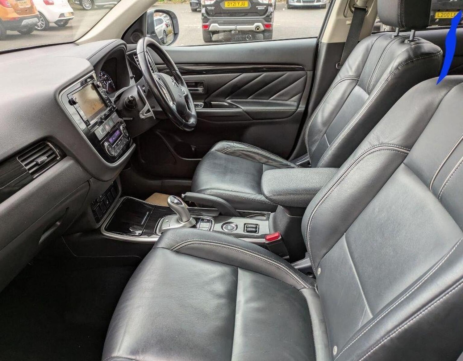 Used Mitsubishi Outlander 2016 for sale - 78098149: Photo 11