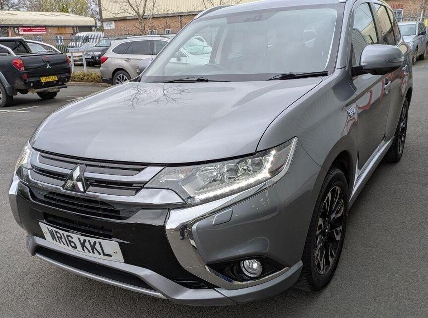 Used Mitsubishi Outlander 2016 for sale - 78098149: Photo 2