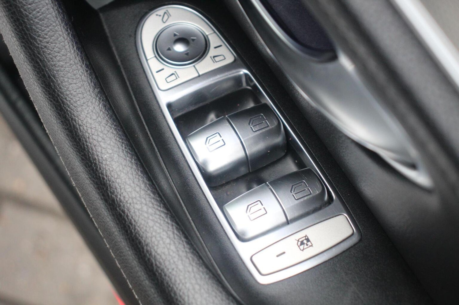 Used Mercedes-Benz E Class 2017 for sale - 76471168: Photo 17