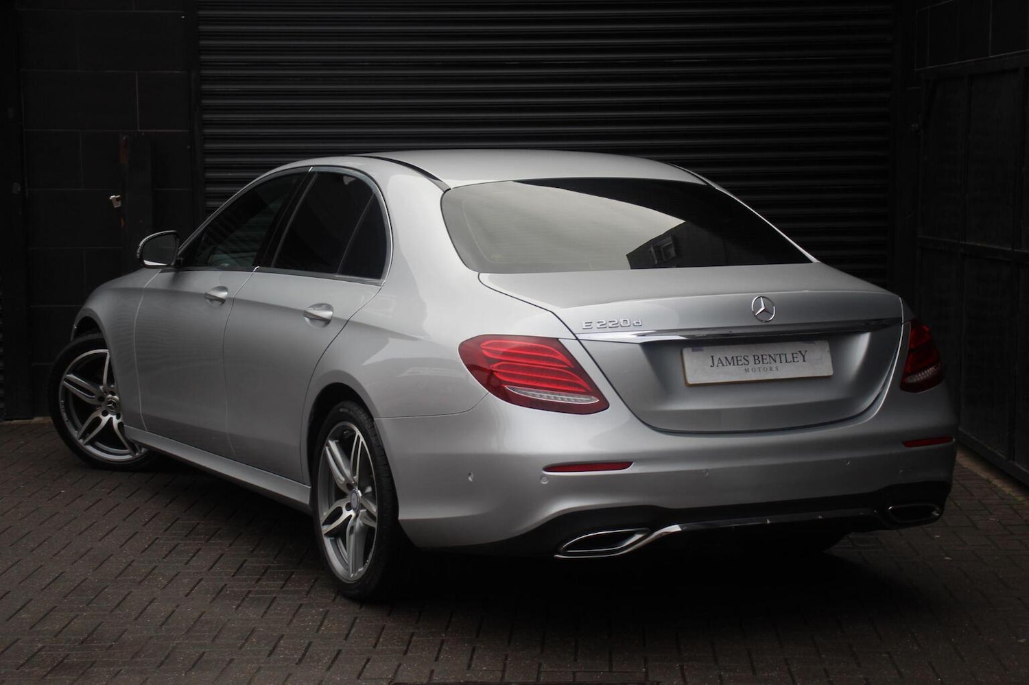 Used Mercedes-Benz E Class 2017 for sale - 76471168: Photo 6