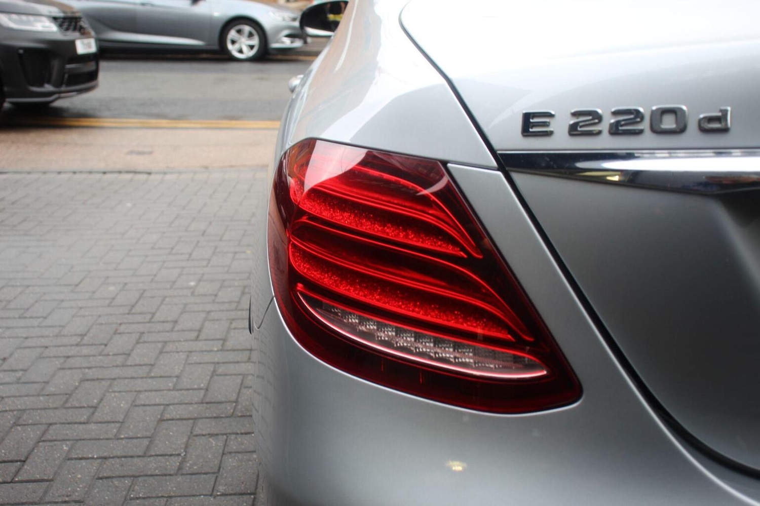 Used Mercedes-Benz E Class 2017 for sale - 76471168: Photo 7