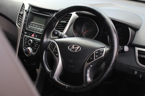 Used Hyundai i30 2015 for sale - 75592887: Photo 14