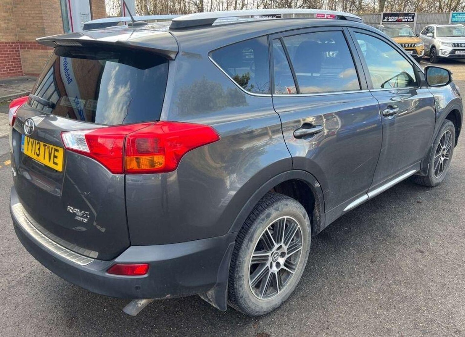 Used Toyota RAV4 2013 for sale - 77385254: Photo 4
