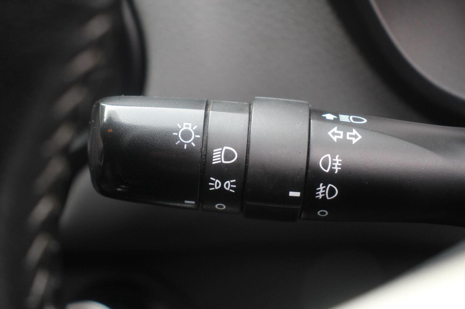 Used Toyota Yaris 2016 for sale - 76471199: Photo 22