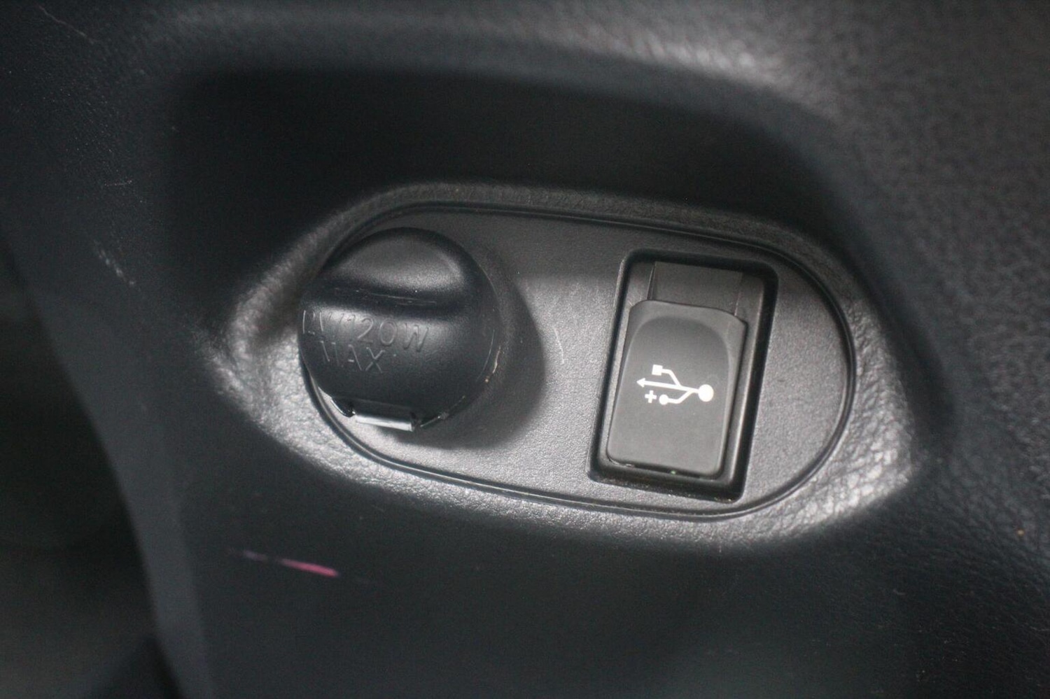 Used Toyota Yaris 2016 for sale - 76471199: Photo 26