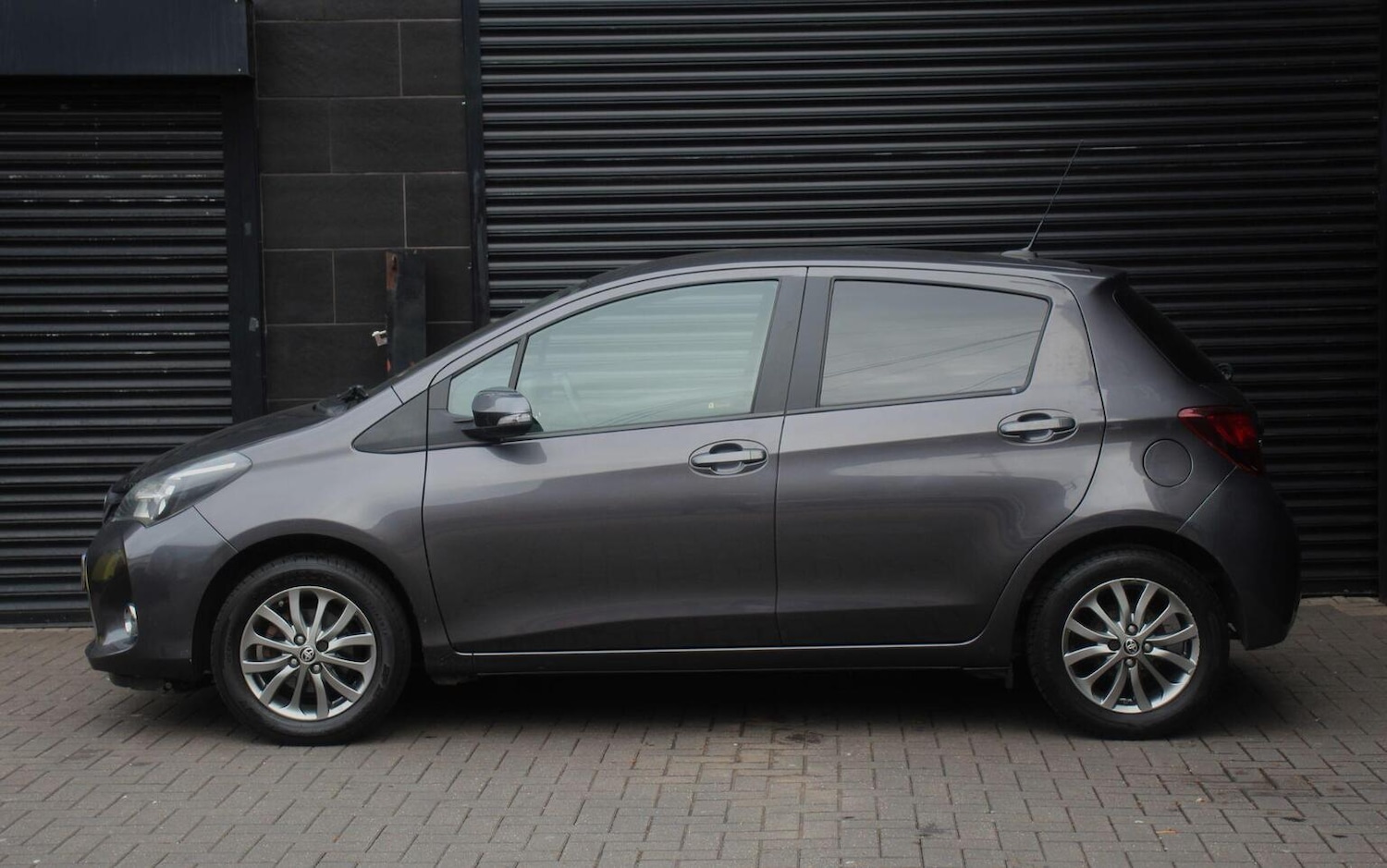 Used Toyota Yaris 2016 for sale - 76471199: Photo 4