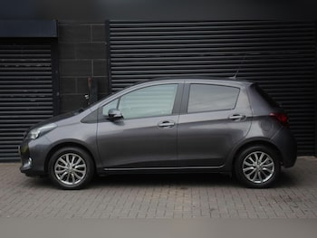 Used Toyota Yaris 2016 for sale - 76471199: Photo