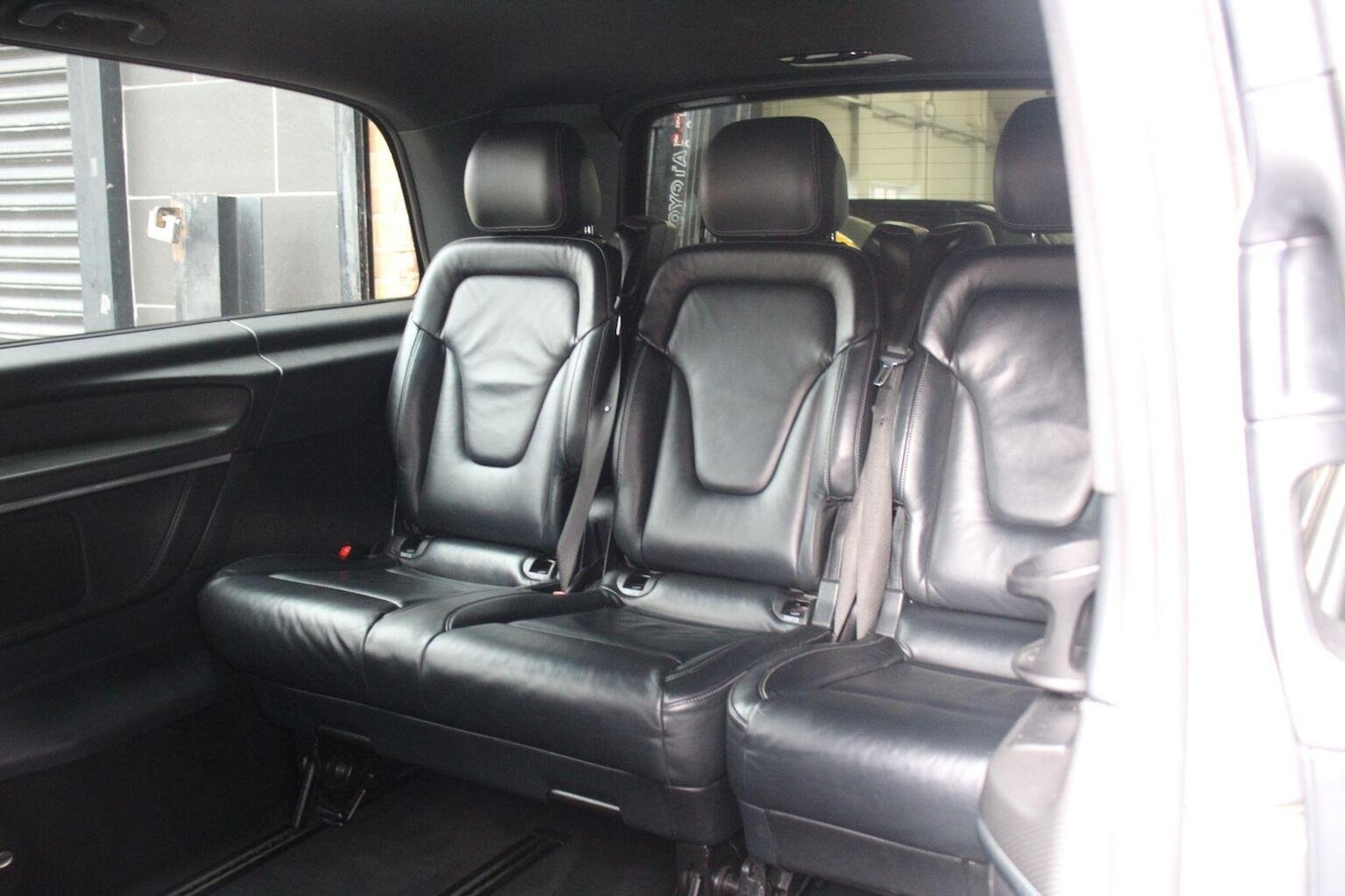 Used Mercedes-Benz V-Class 2017 for sale - 75999974: Photo 37