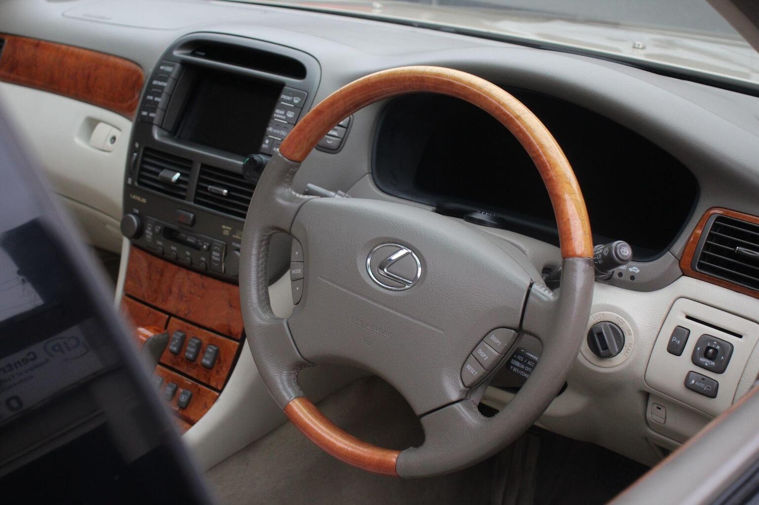 Used Lexus LS 2002 for sale - 77001570: Photo 14
