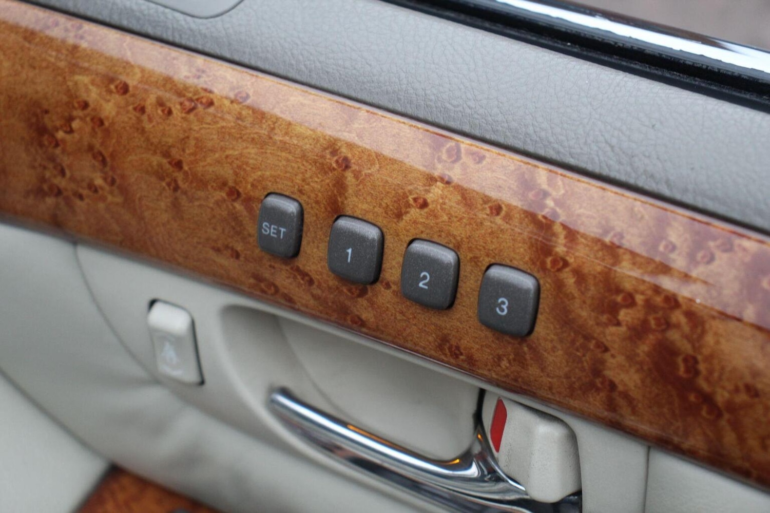 Used Lexus LS 2002 for sale - 77001570: Photo 16