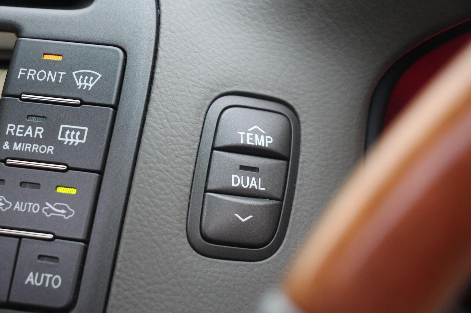 Used Lexus LS 2002 for sale - 77001570: Photo 23