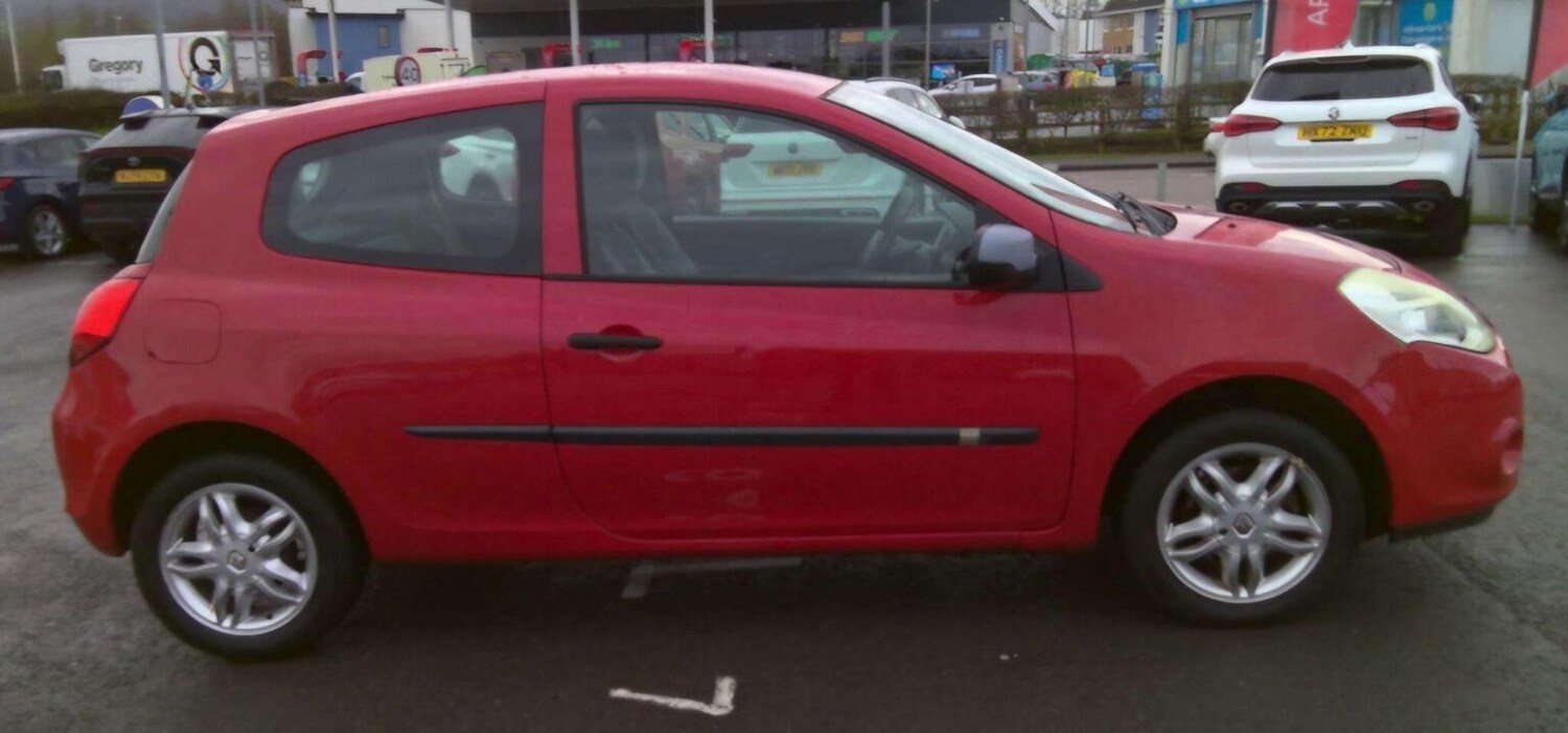 Used Renault Clio 2010 for sale - 78112136: Photo 12