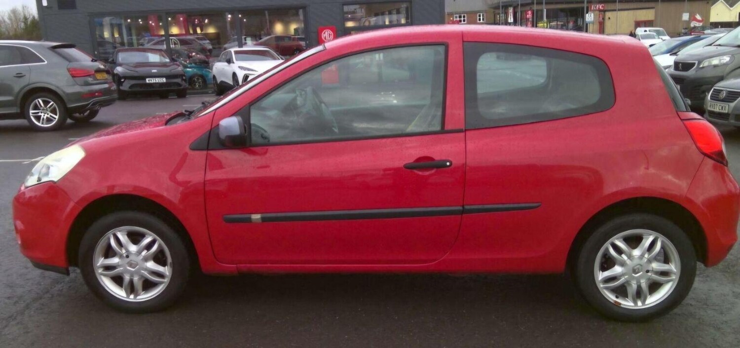 Used Renault Clio 2010 for sale - 78112136: Photo 8