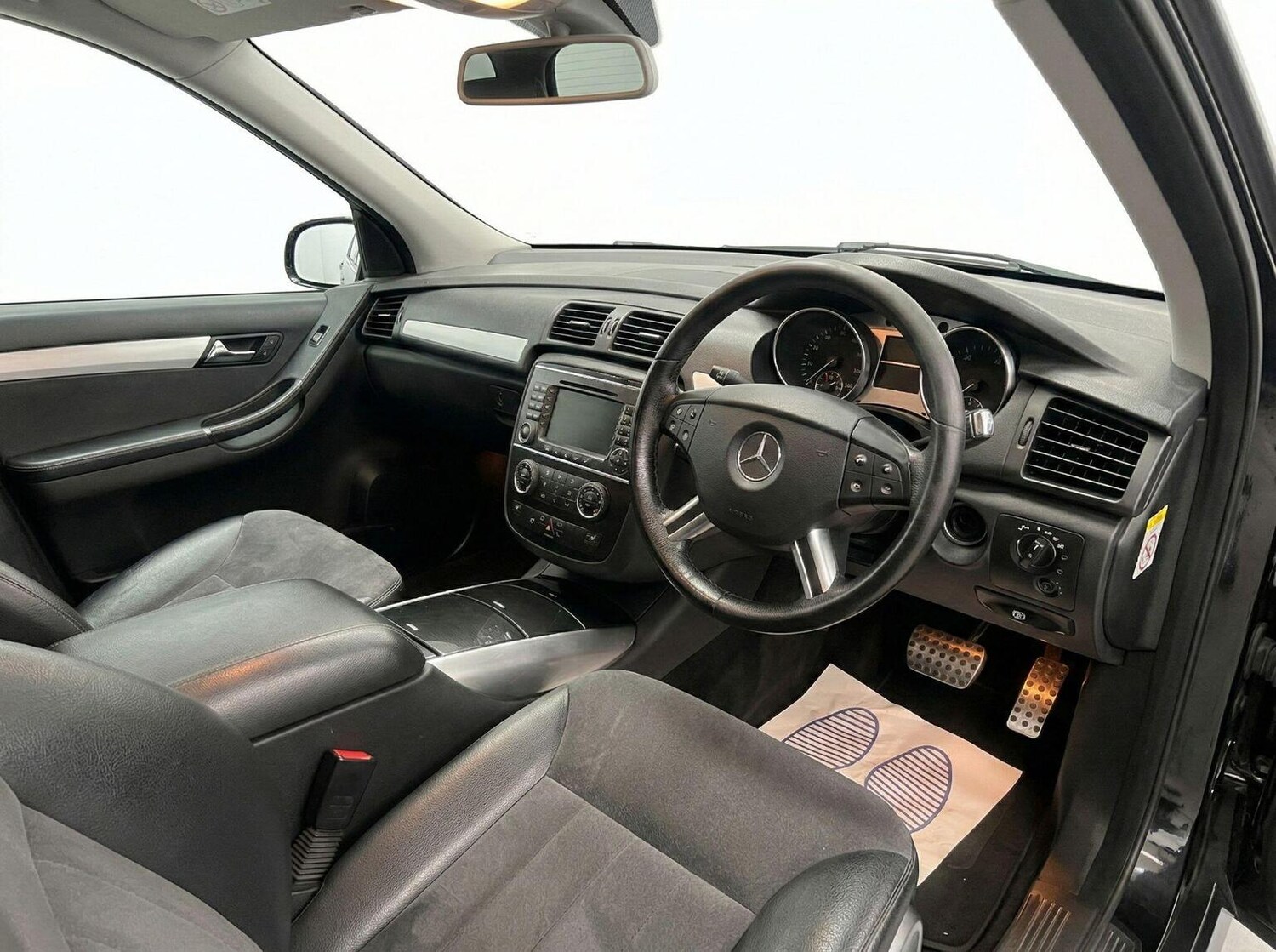 Used Mercedes-Benz R Class 2006 for sale - 77715037: Photo 13