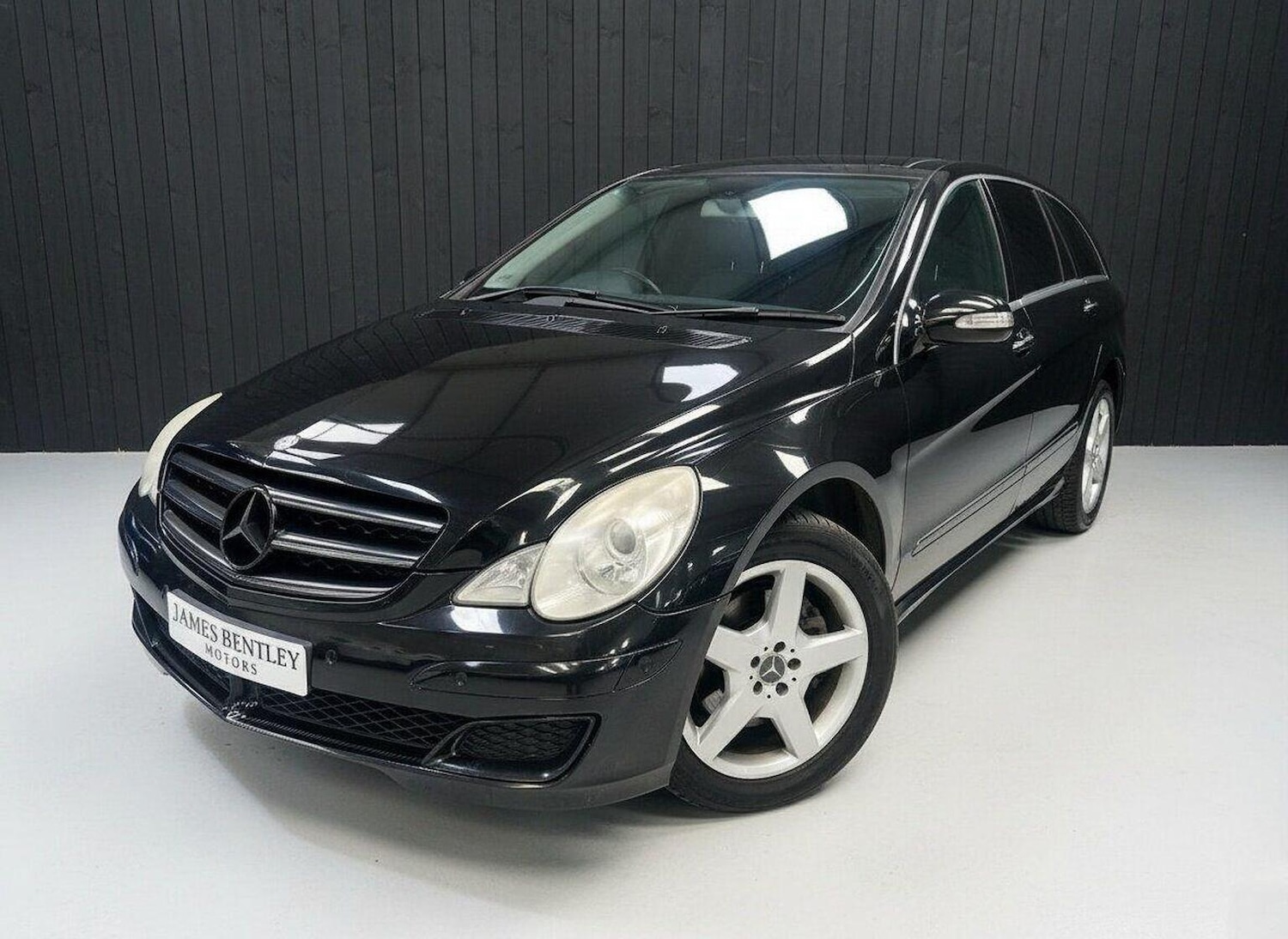 Used Mercedes-Benz R Class 2006 for sale - 77715037: Photo 3