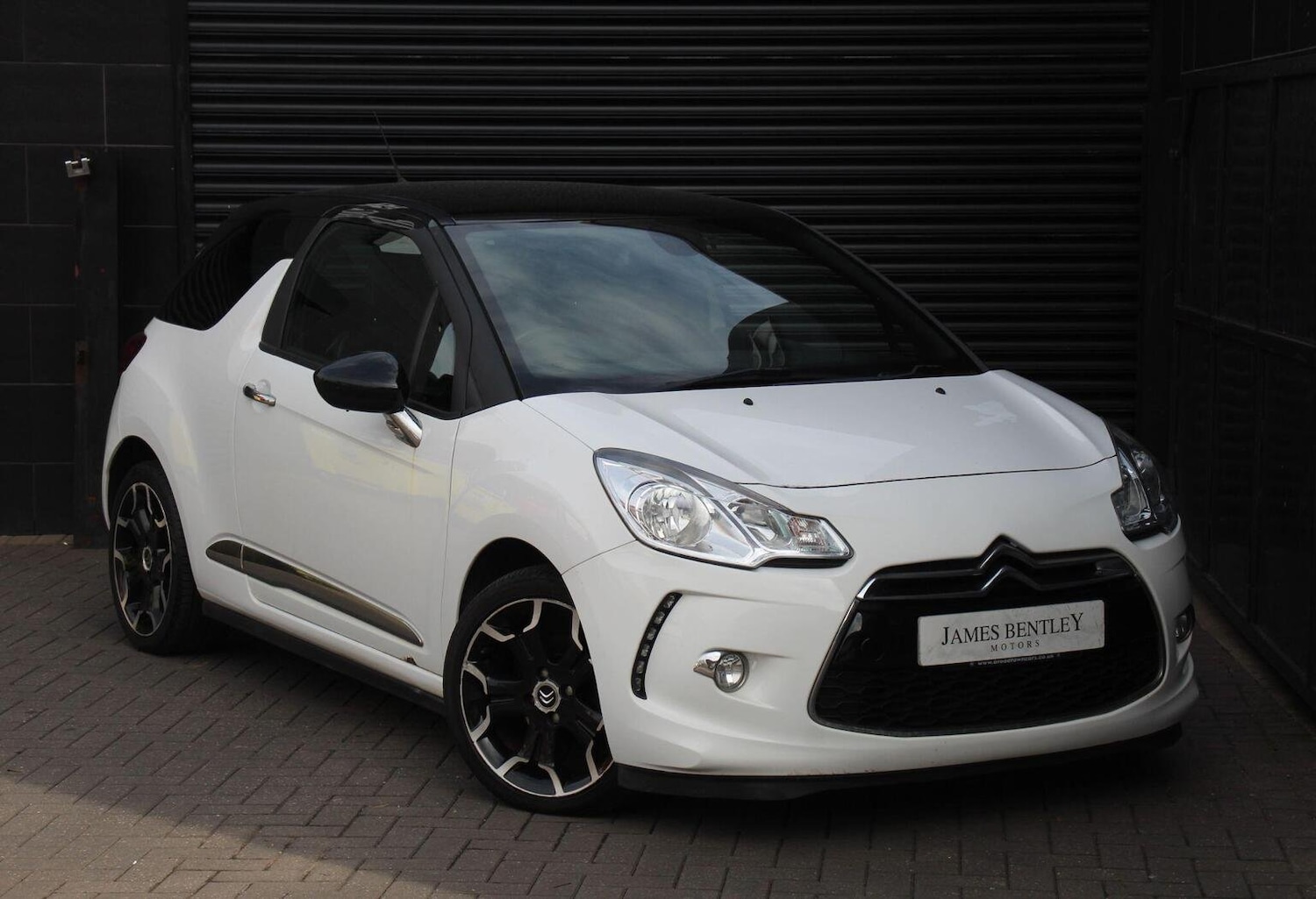 Used Citroen DS3 2013 for sale - 76313965: Photo 1