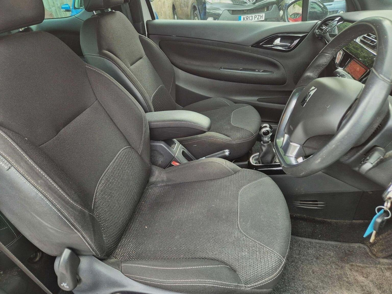 Used Citroen DS3 2013 for sale - 76313965: Photo 12