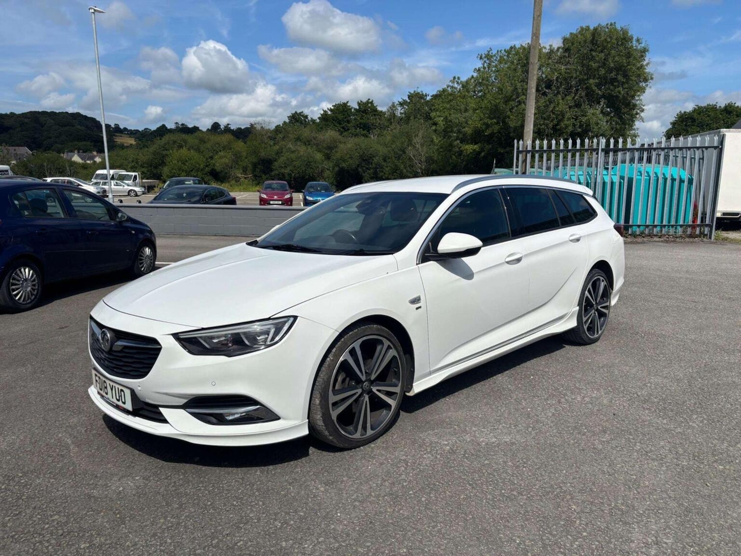 Used Vauxhall Insignia 2018 for sale - 76631572: Photo 3