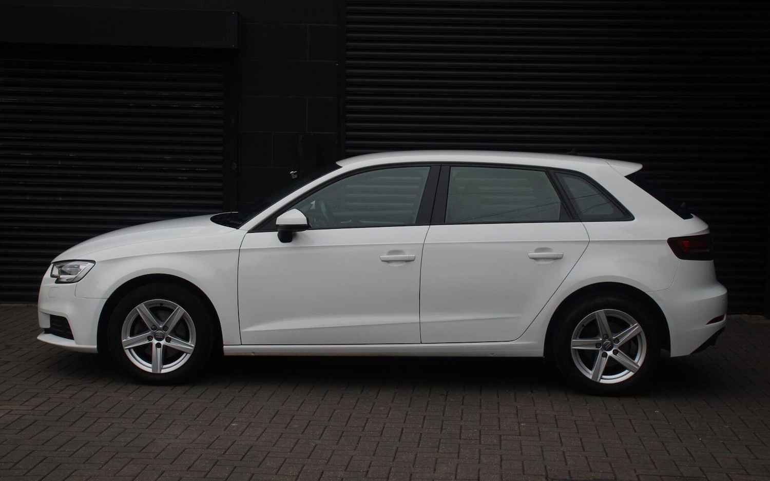 Used Audi A3 2019 for sale - 76510930: Photo 4