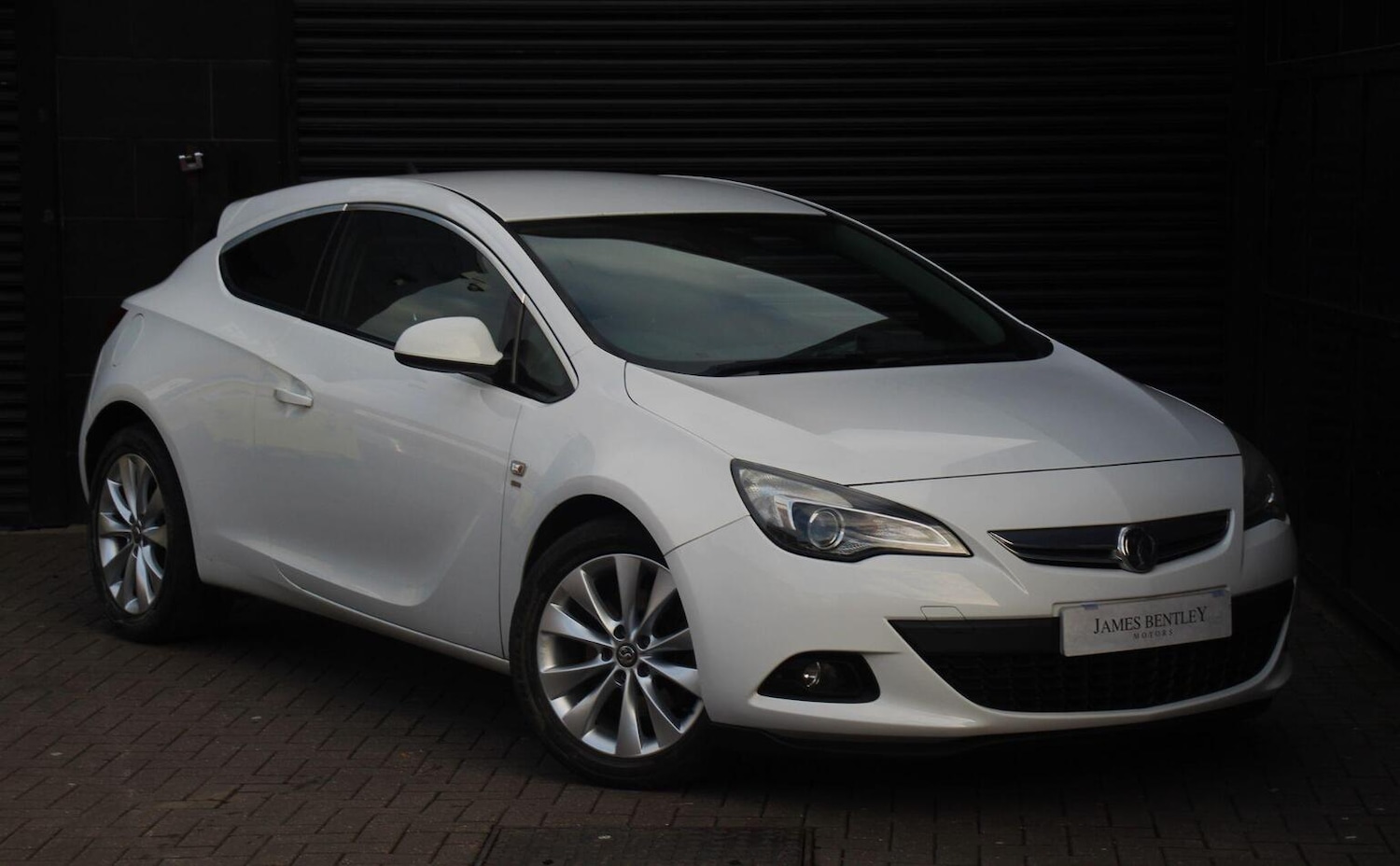 Used Vauxhall Astra GTC 2012 for sale - 76624447: Photo 1