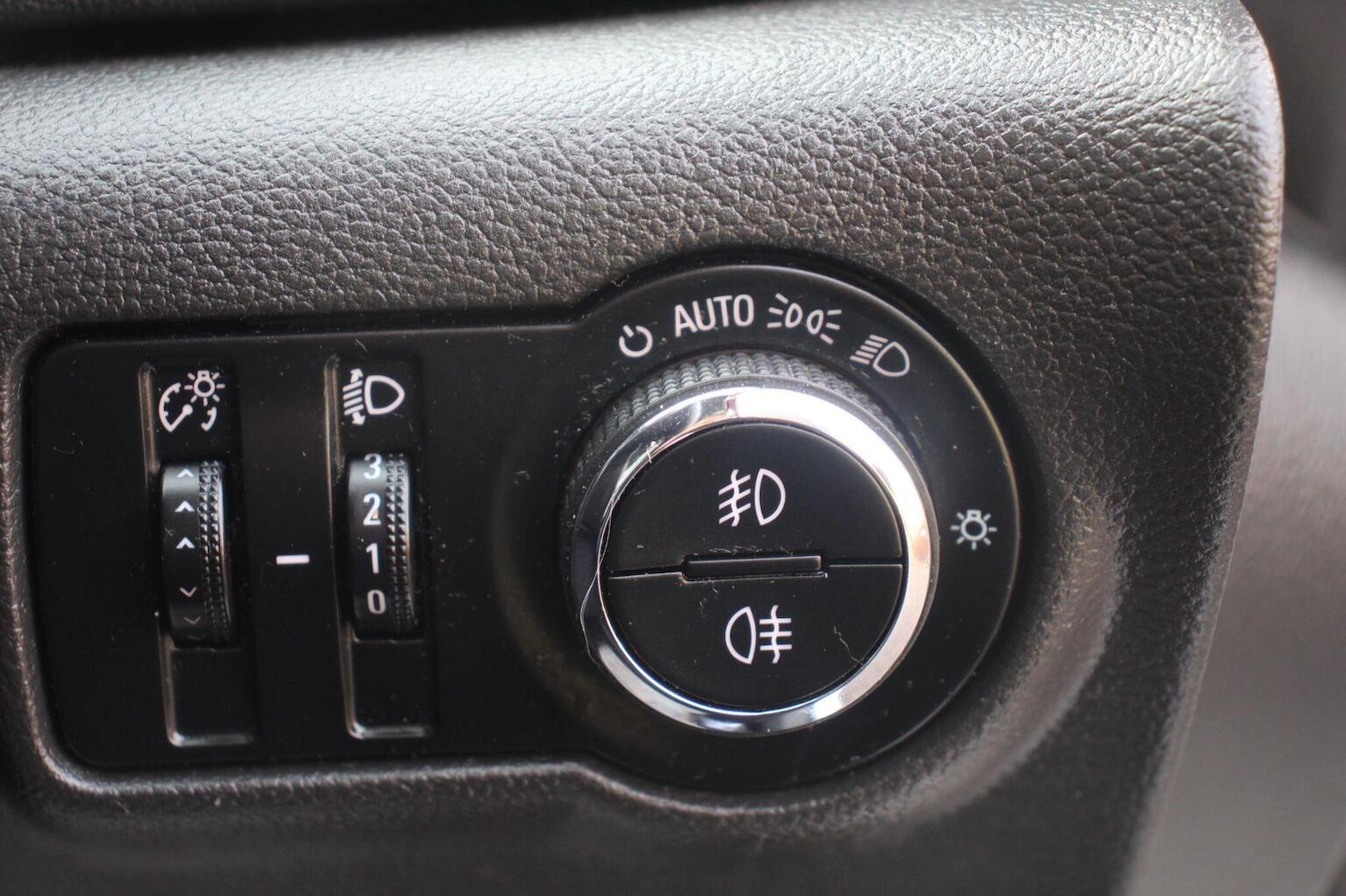 Used Vauxhall Astra GTC 2012 for sale - 76624447: Photo 16