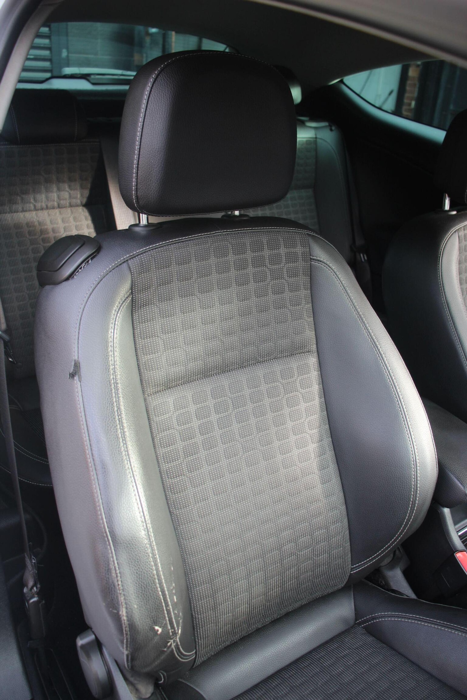 Used Vauxhall Astra GTC 2012 for sale - 76624447: Photo 24