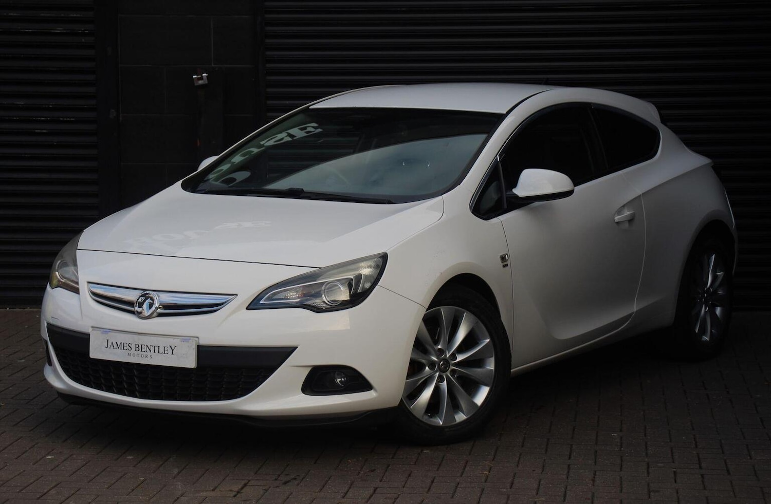 Used Vauxhall Astra GTC 2012 for sale - 76624447: Photo 3