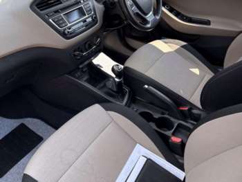 Used Hyundai i20 2015 for sale - 74938072: Photo