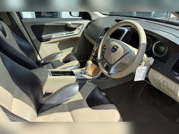 Used Volvo XC60 2010 for sale - 79475045: Photo