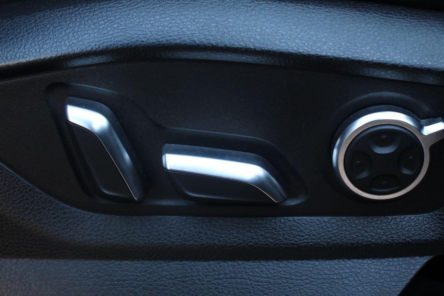 Used Audi Q7 2016 for sale - 76656132: Photo 23