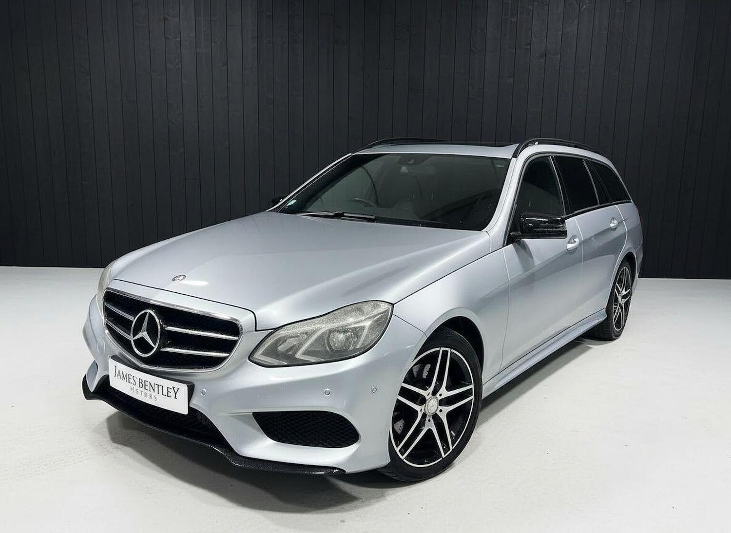 Used Mercedes-Benz E Class 2015 for sale - 77459967: Photo 3