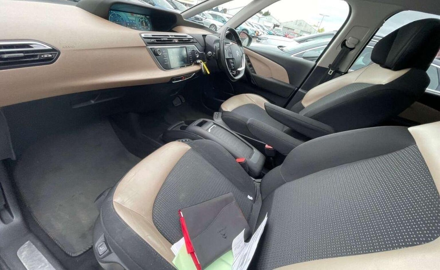 Used Citroen Grand C4 Picasso 2015 for sale - 78045685: Photo 11