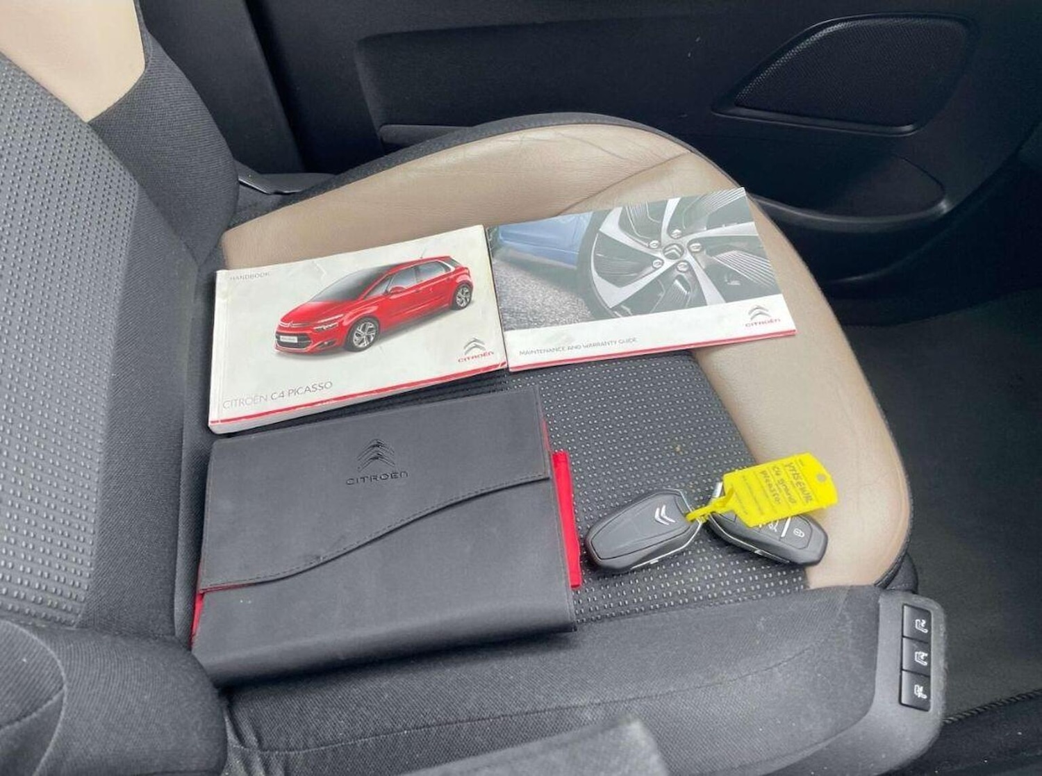 Used Citroen Grand C4 Picasso 2015 for sale - 78045685: Photo 26