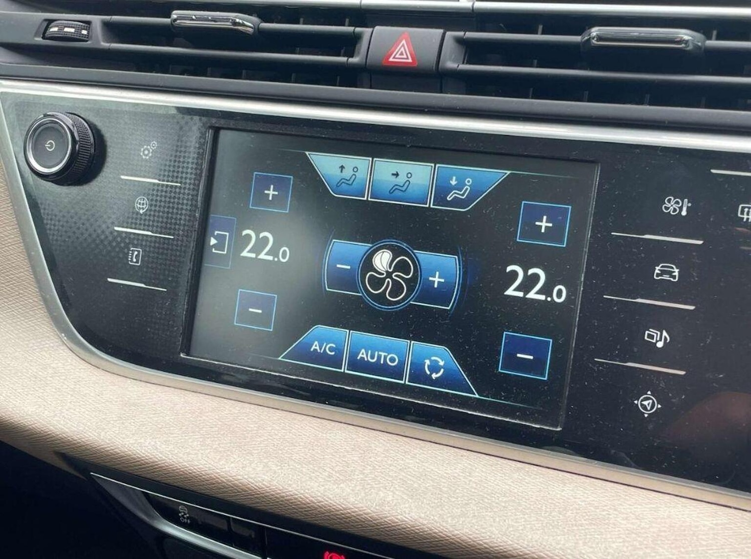 Used Citroen Grand C4 Picasso 2015 for sale - 78045685: Photo 32