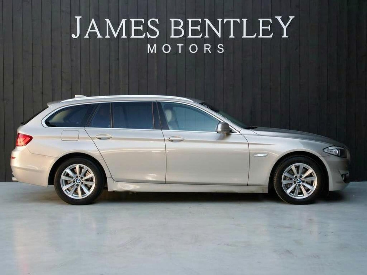 Used BMW 5 Series 2012 for sale - 77329193: Photo 8