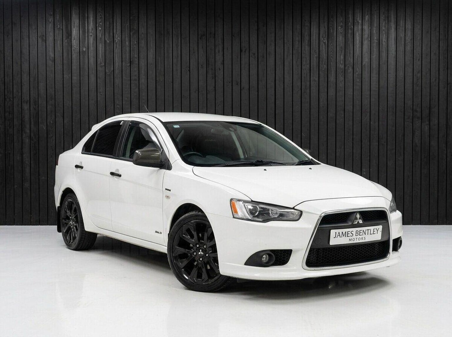Used Mitsubishi Lancer 2011 for sale - 77715090: Photo 1