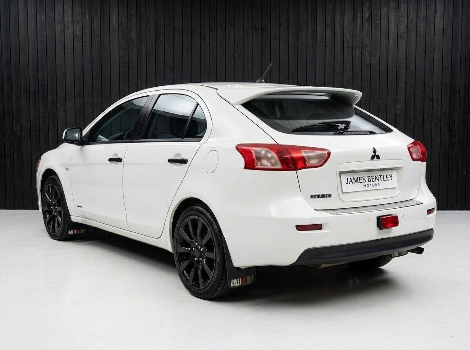 Used Mitsubishi Lancer 2011 for sale - 77715090: Photo 5