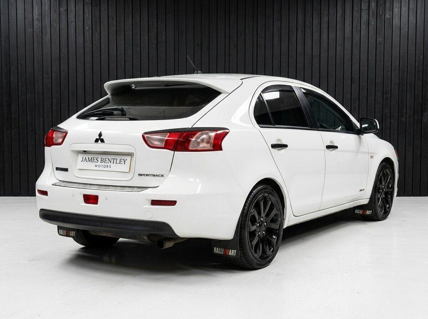 Used Mitsubishi Lancer 2011 for sale - 77715090: Photo 7