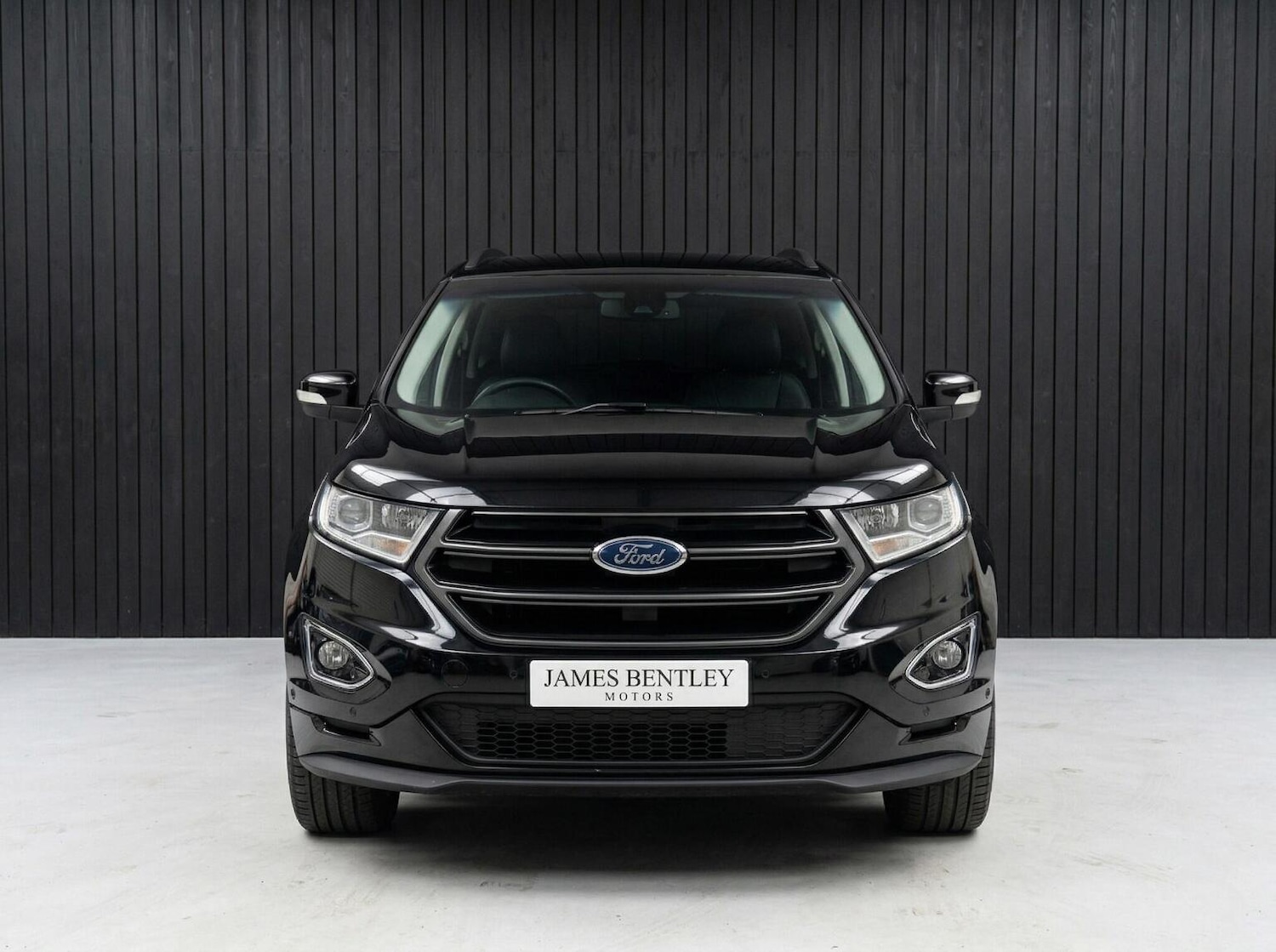 Used Ford Edge 2017 for sale - 78025758: Photo 2
