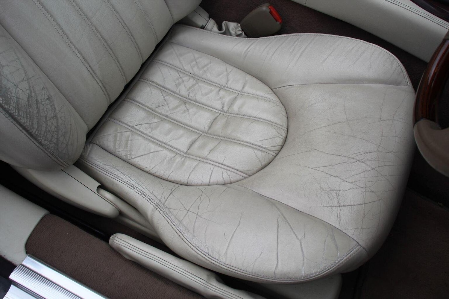 Used Jaguar XK8 2001 for sale - 75975608: Photo 27