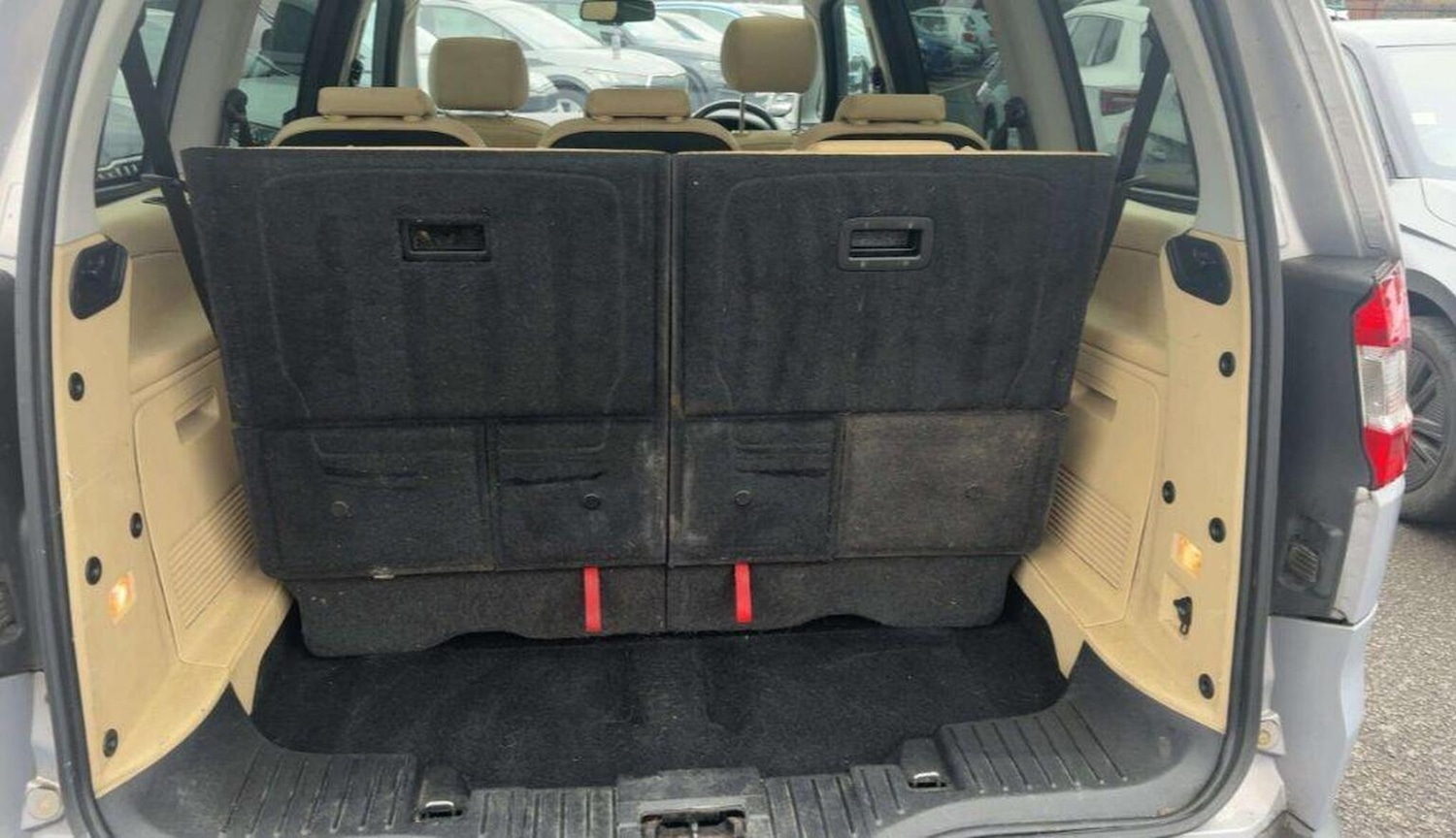 Used Ford Galaxy 2011 for sale - 77521986: Photo 11